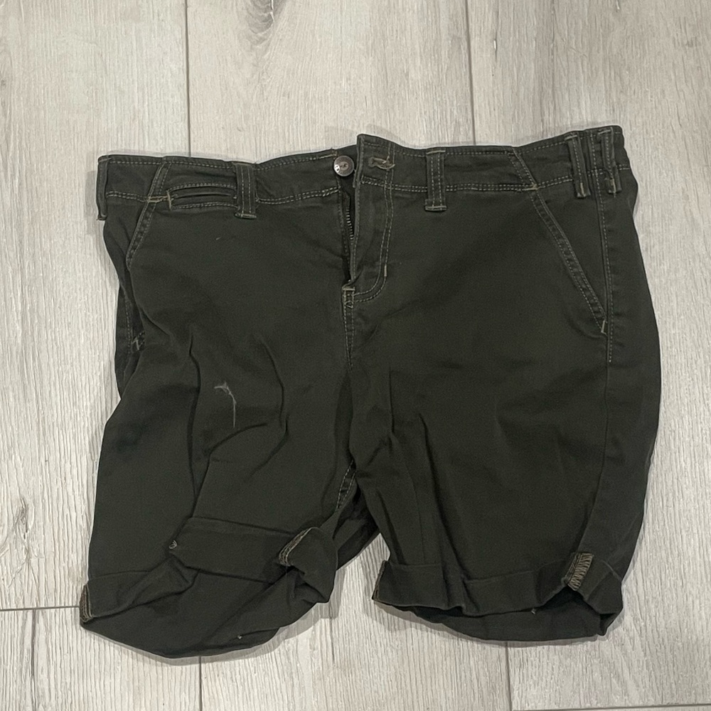 Dark green boyshorts